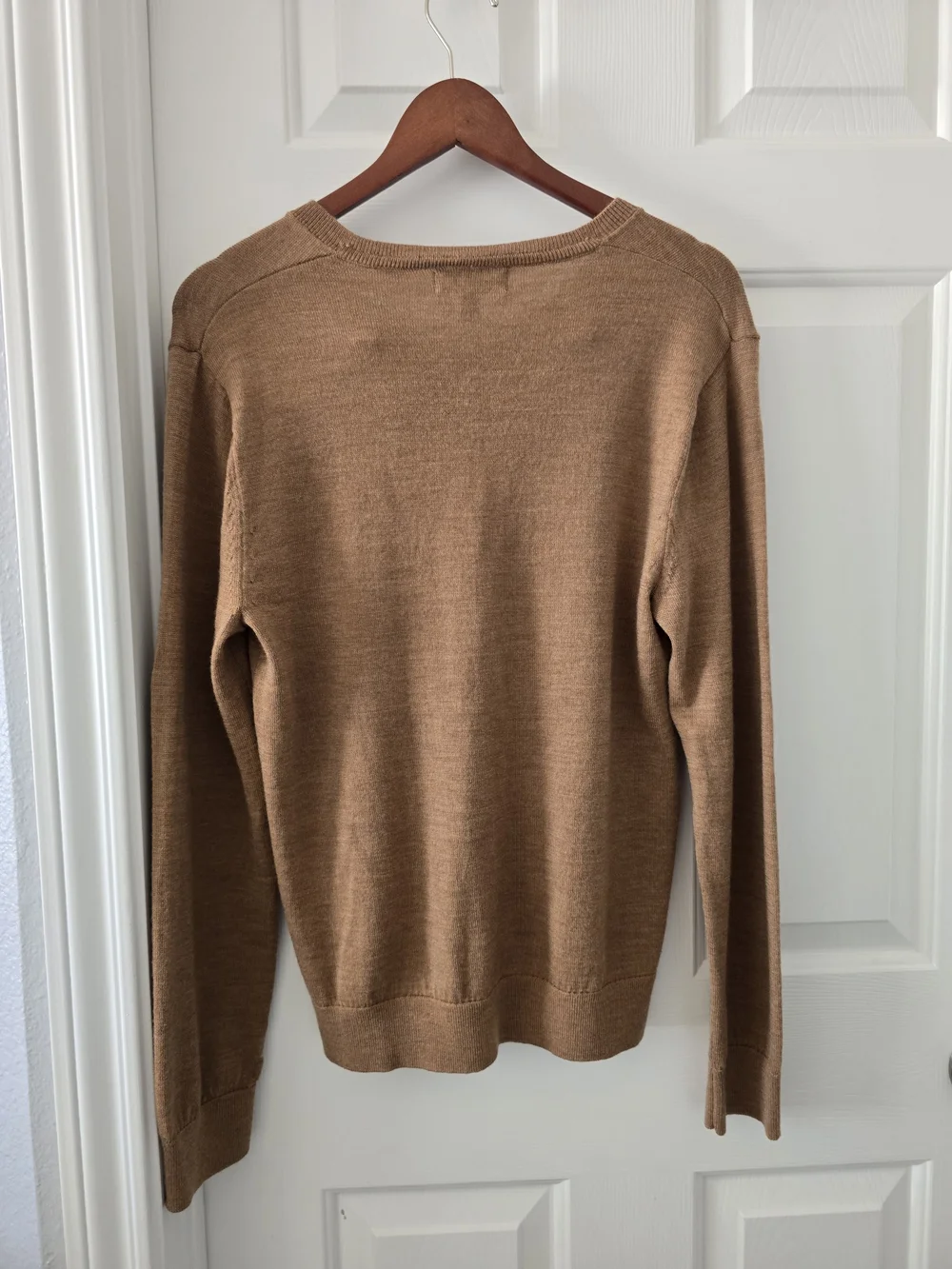 Banana Republic 100% Merino Wool V-Neck Sweater Brown Men's Size M Pullover